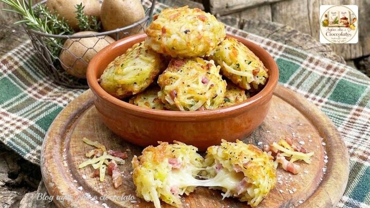 Frittelle di patate con pancetta e mozzarella filante