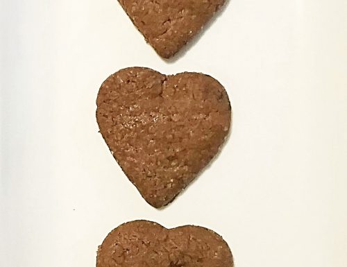 Cuori di biscotti al cacao con frolla all’olio