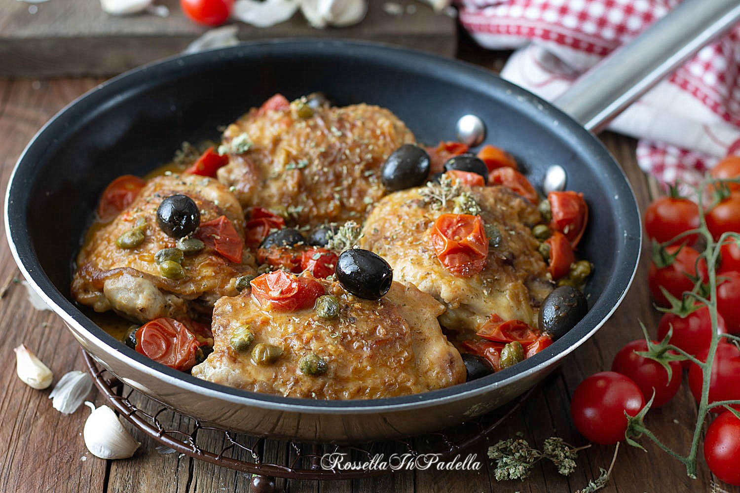 Pollo Alla Puttanesca In Padella, Facile E Molto Saporito