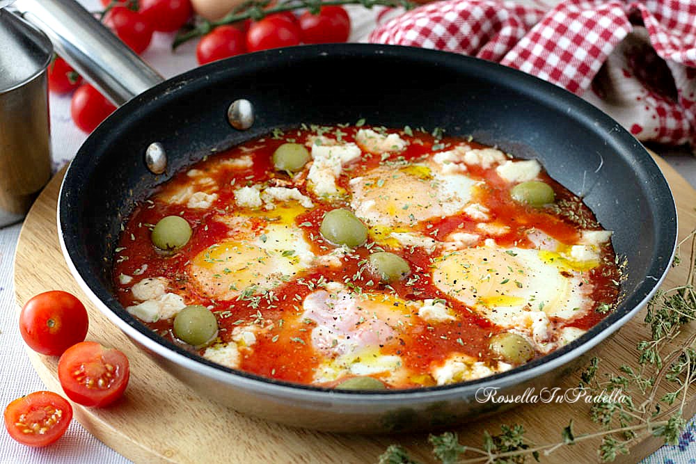 Uova alla pizzaiola al tegamino - Ricetta Ferrari Formaggi