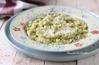 Ricetta RISOTTO CON CREMA DI ZUCCHINE E STRACCHINO