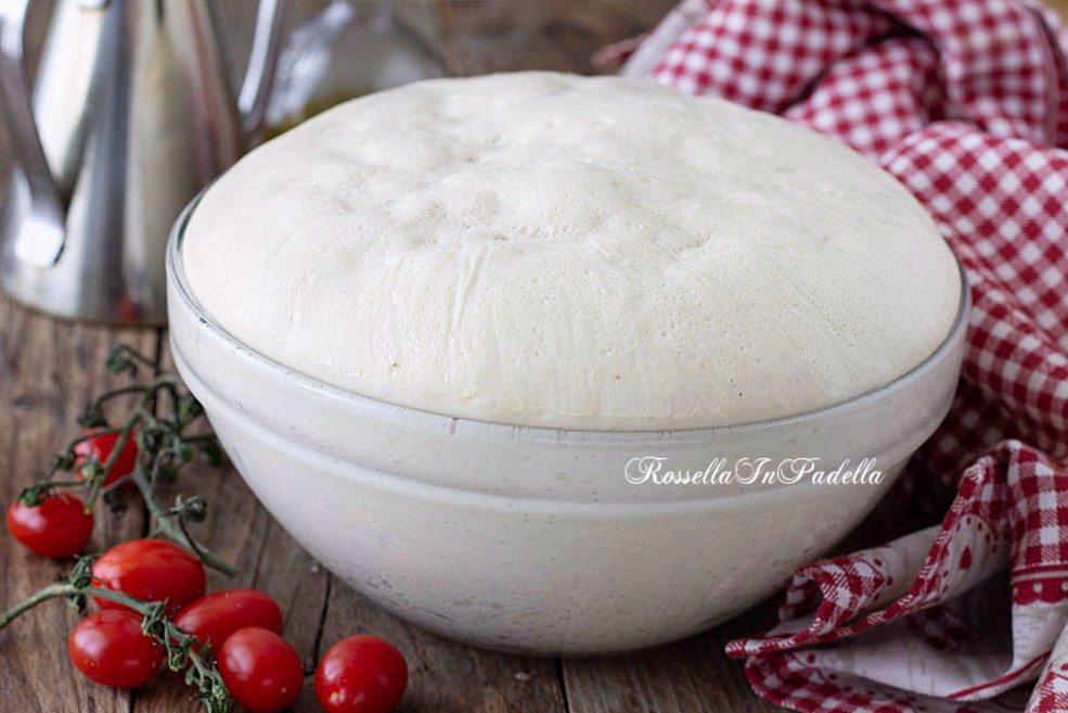 Ricetta IMPASTO ROSTICCERIA CON POCO LIEVITO