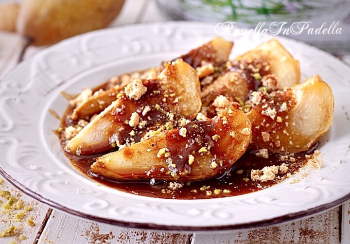 Pere cotte nella friggitrice ad aria e caramellate