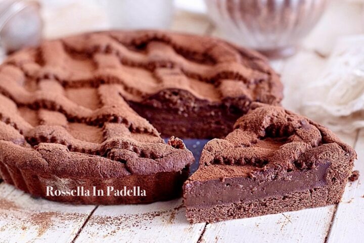 Crostata al cacao con crema pasticcera al cioccolato
