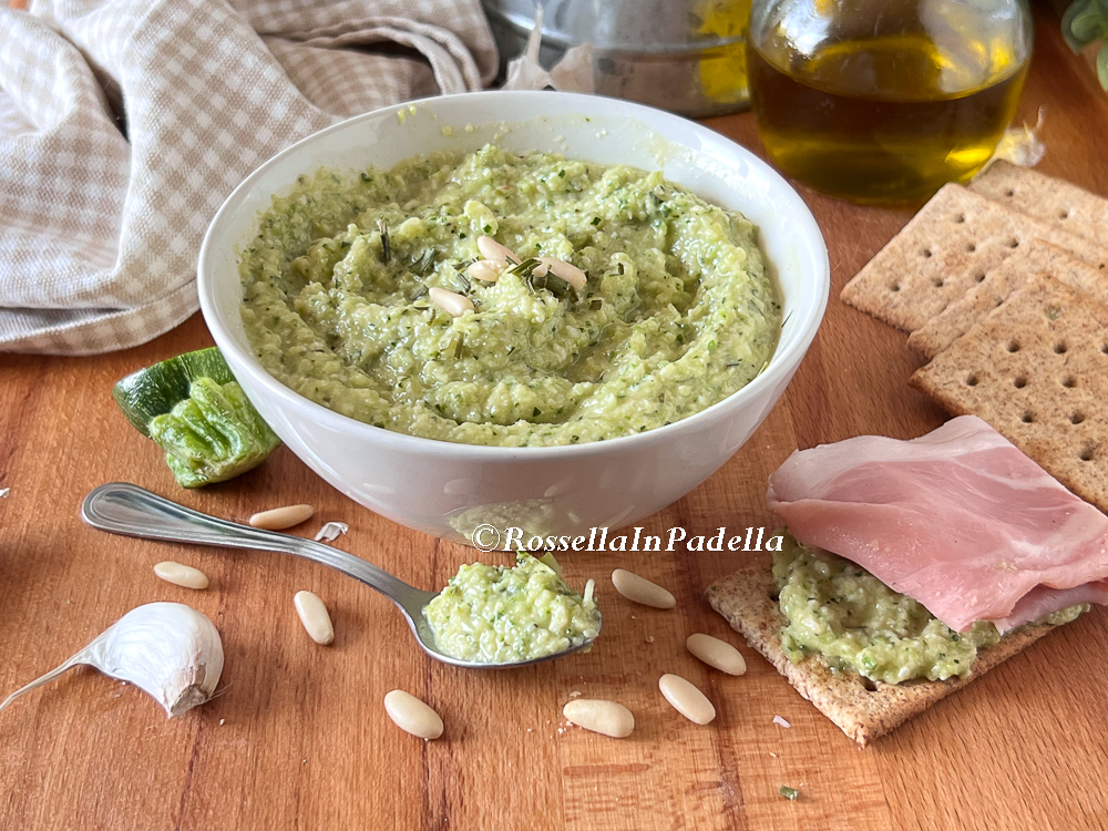 PESTO DI ZUCCHINE CRUDE VELOCE