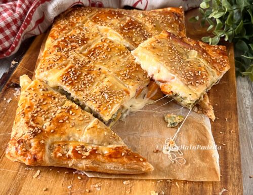 Rustico di pasta sfoglia con minestrone