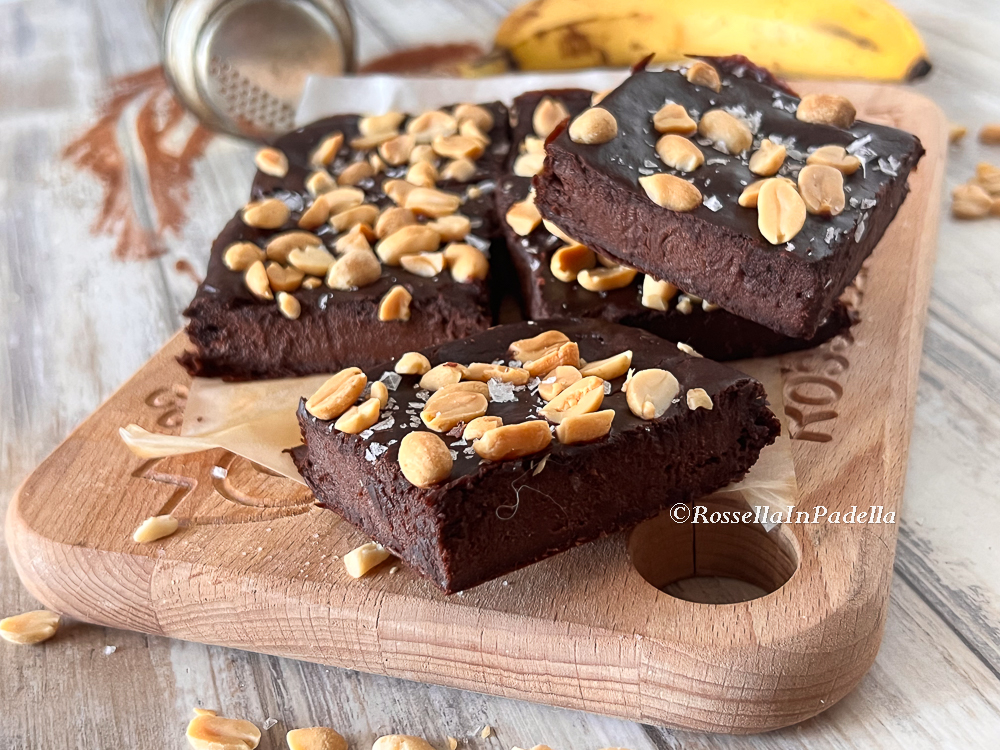 Brownie di banane e arachidi