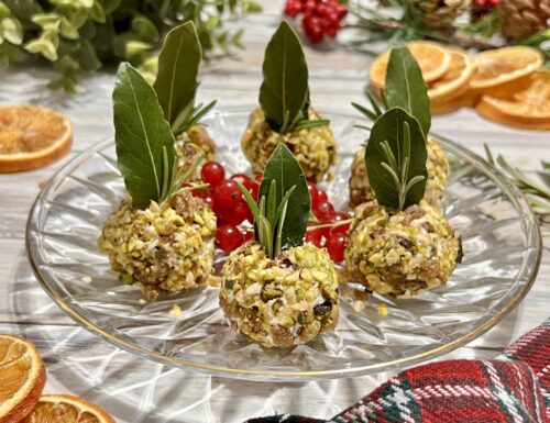 Palline di formaggio con frutta secca