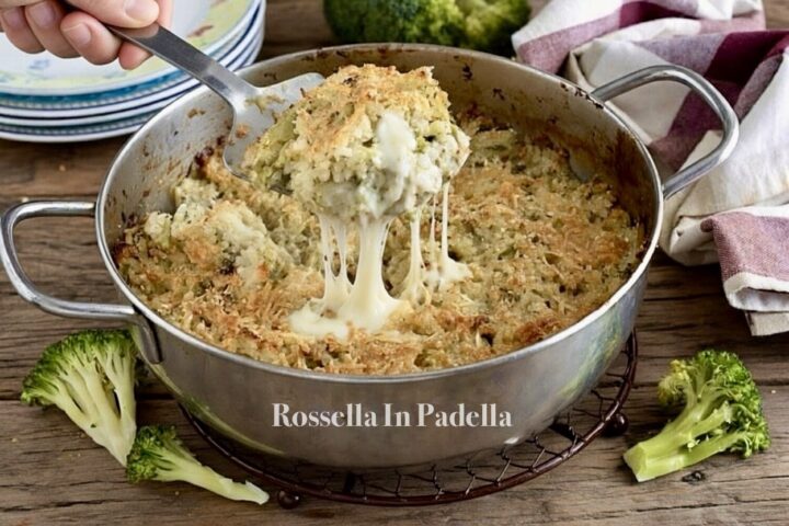 Riso al forno con broccoli croccante e filante