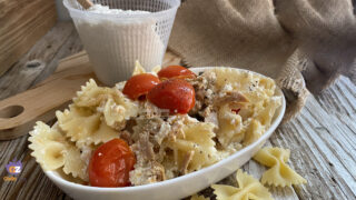 Farfalle con ricotta tonno e pomodorini