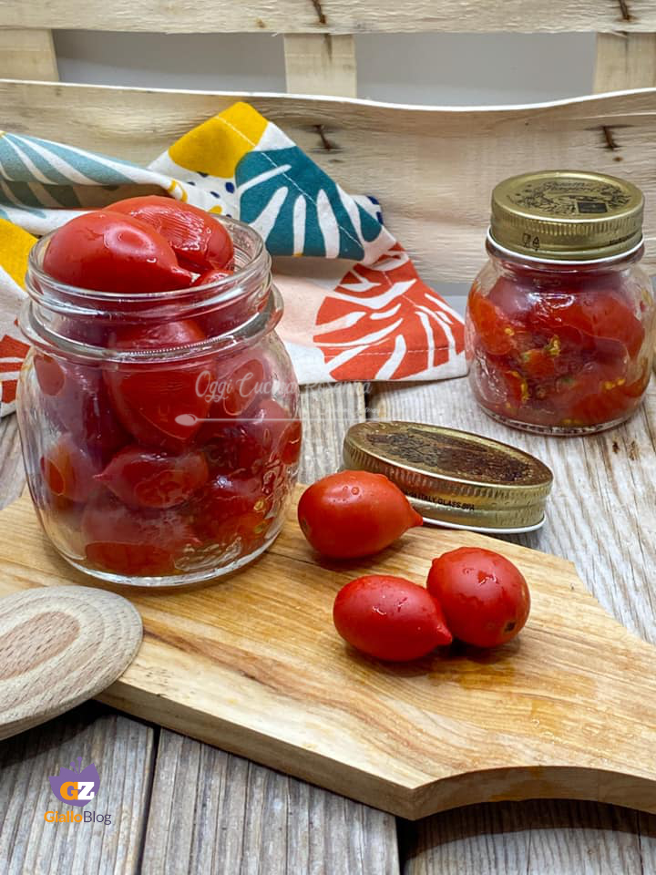 Come conservare i pomodorini crudi in barattolo