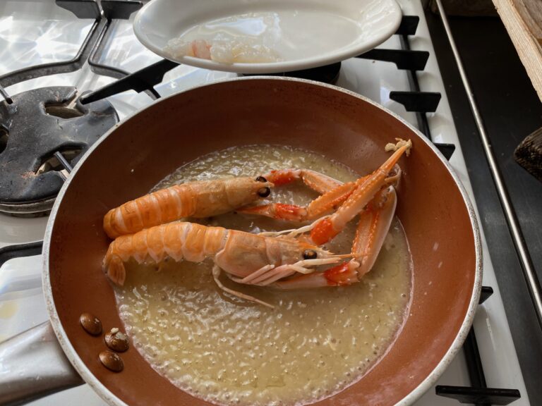 Come fare le linguine agli scampi freschi o surgelati Oggi cucina Rosanna