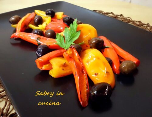 Peperoncini dolci e olive – Ricetta gustosa