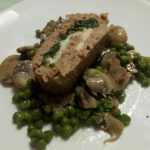 polpettone di carne ripieno con spinaci e mozzarella