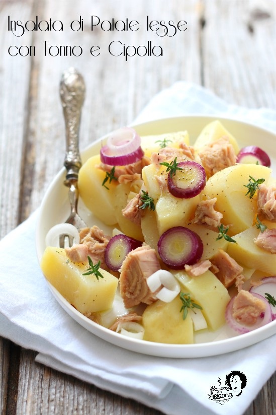 insalata di patate lesse con tonno e cipolla