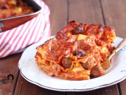 LASAGNA DI CARNEVALE NAPOLETANA CON POLPETTINE E UOVA