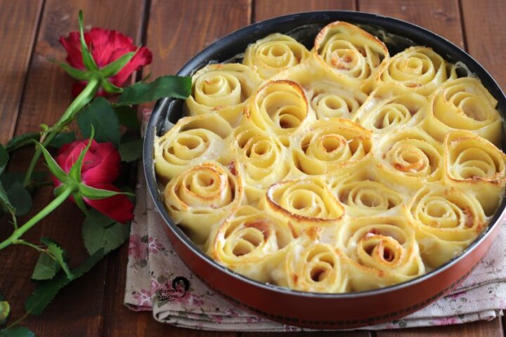 rose di lasagne ripiene al forno con prosciutto