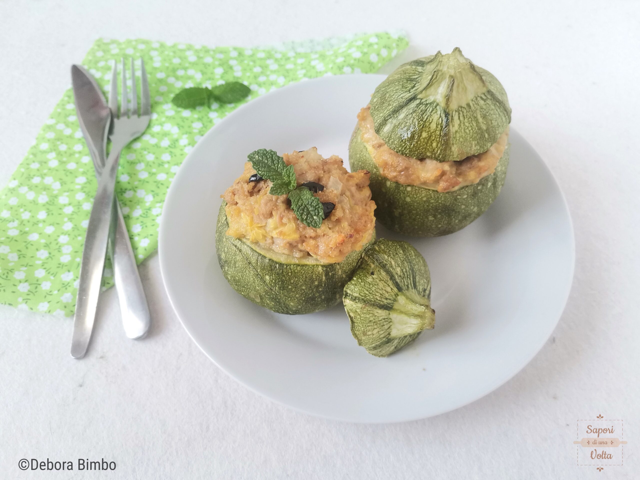 Zucchine ripiene di tonno al profumo di limone - Sapori di una volta