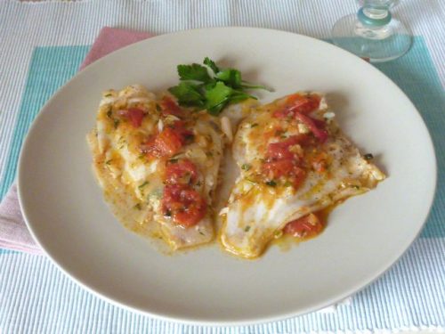 Plaice fillets with cherry tomatoes