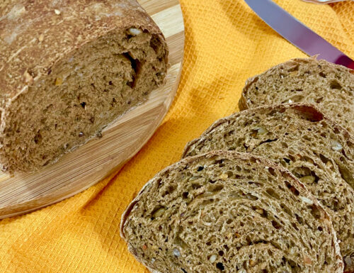 Pane con malto e semi tostati
