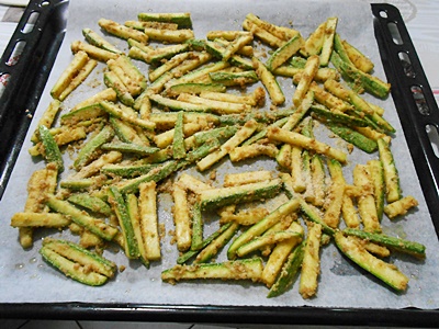 Zucchine aromatiche al forno