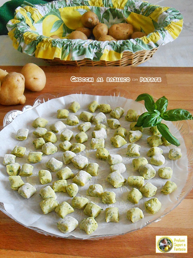 Gnocchi al basilico con patate