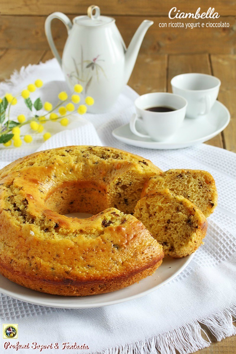 Ciambella con ricotta yogurt e cioccolato