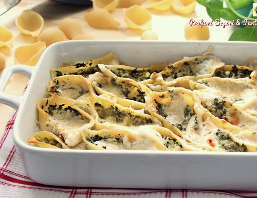 Conchiglioni con ricotta e spinaci in salsa al taleggio