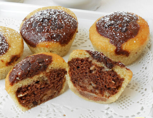 Muffin con panna e cioccolato