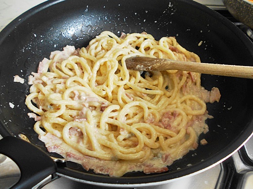 Pasta prosciutto e gorgonzola