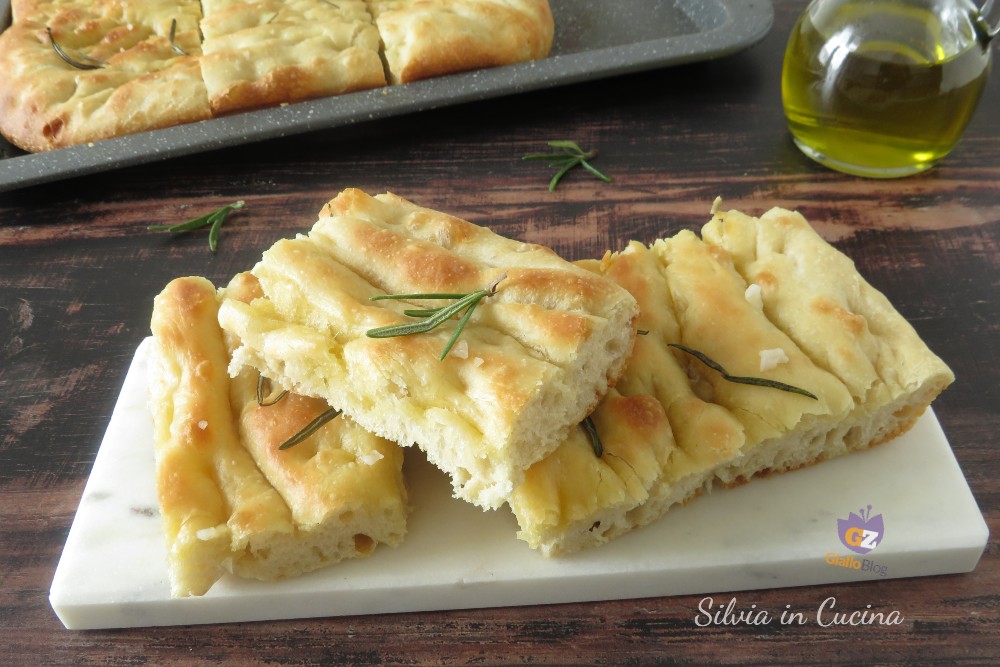 Focaccia al rosmarino facile