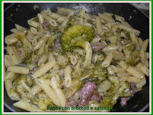 Penne broccoli e salsiccia