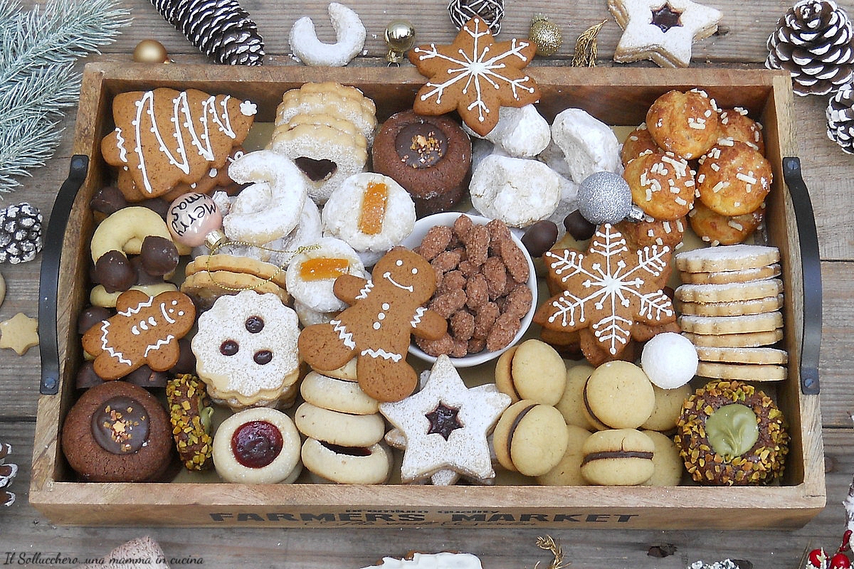 Scatola di biscotti natalizia (Christmas cookie gift box)