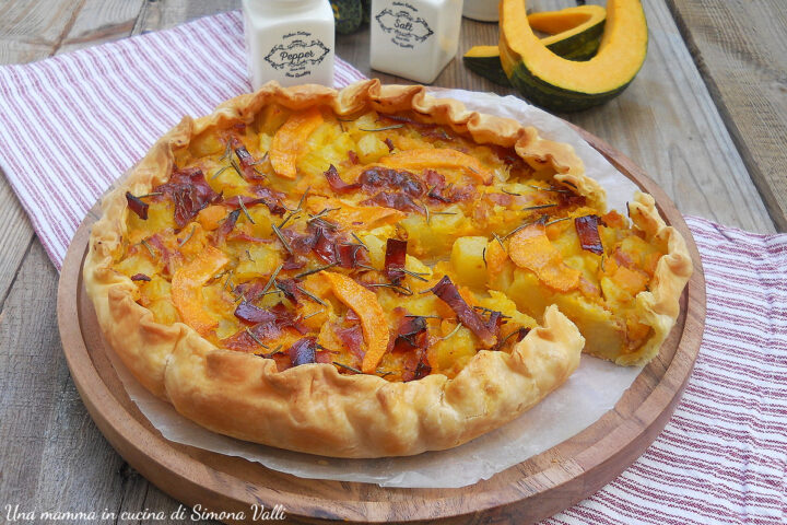 torta salata zucca patate e speck
