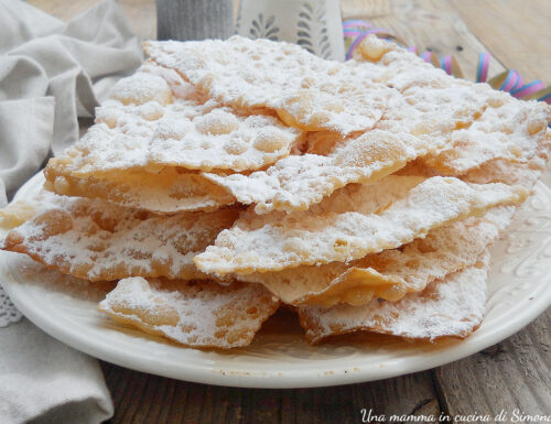 Chiacchiere per Carnevale