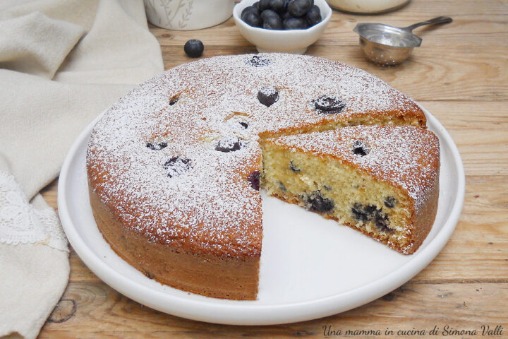 torta 5 minuti cocco e mirtilli