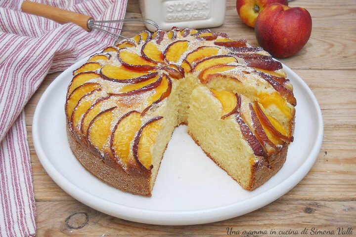 torta 5 minuti ricotta e pesche