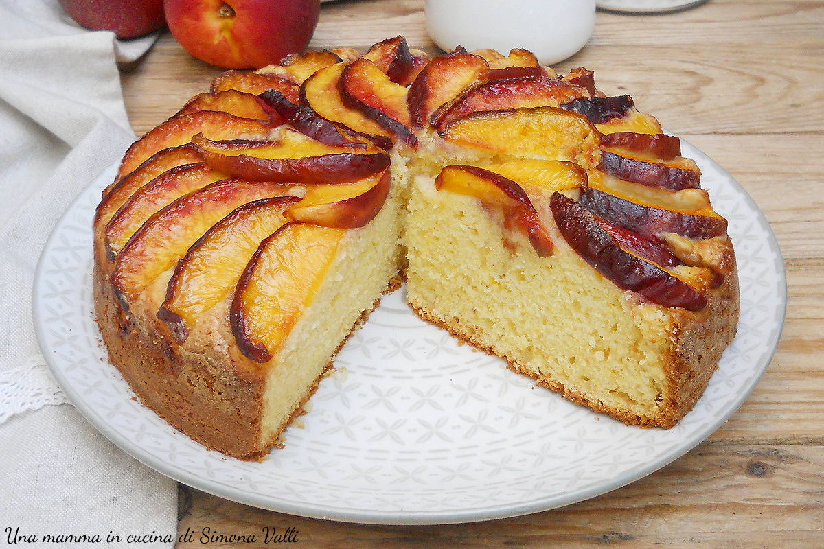 torta paradiso alle pesche