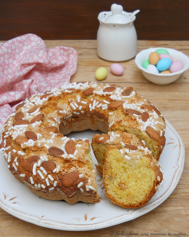 ciambella di Pasqua verticale