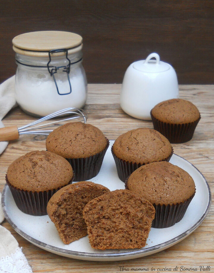 Muffin nuvola panna e caffè facili, veloci e morbidissimi. Scoprili anche nella versione estiva farcita con il gelato!
