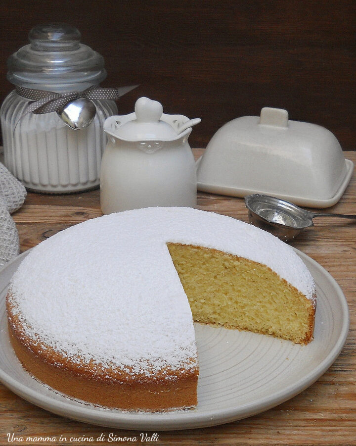 Torta 5 minuti Paradiso: versione veloce, alta, soffice e profumata. Il dolce da colazione perfetto che si scioglie in bocca.