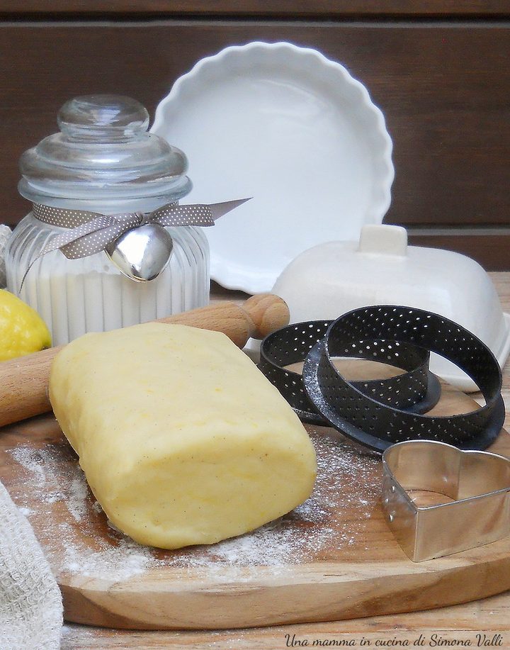 Pasta frolla per crostata di Iginio Massari: il bilanciamento perfetto per un guscio friabile che non si rompe. Ricetta facile.