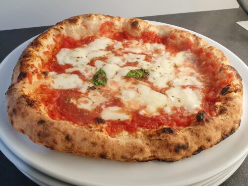 Pizza Napoletana lunga lievitazione 20 ore temperatura ambiente 20 gradi