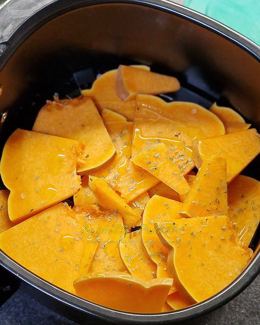 Chips di zucca in friggitrice