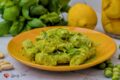 Gnocchi di Piselli con Pesto di Limone e Mandorle - Gnocchi Verdi dal Gusto Agrumato