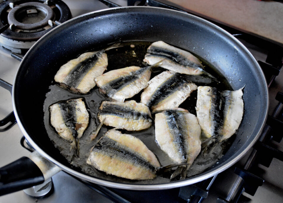 sarde in cottura