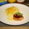 Filetto di vitello in padella morbido e gustoso, con salsa alla senape e cavolfiore alla cavour
