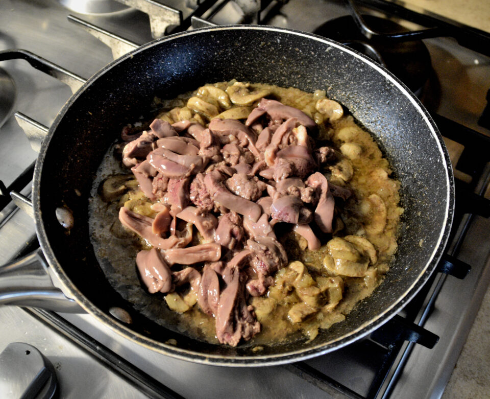 aggiungo anche filetti di fegato