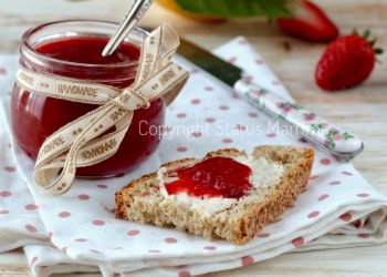 Ricetta confettura di fragole senza conservanti naturale ricette con la frutta cosa cucinare a marzo Ricetta confettura di fragole senza conservanti naturale