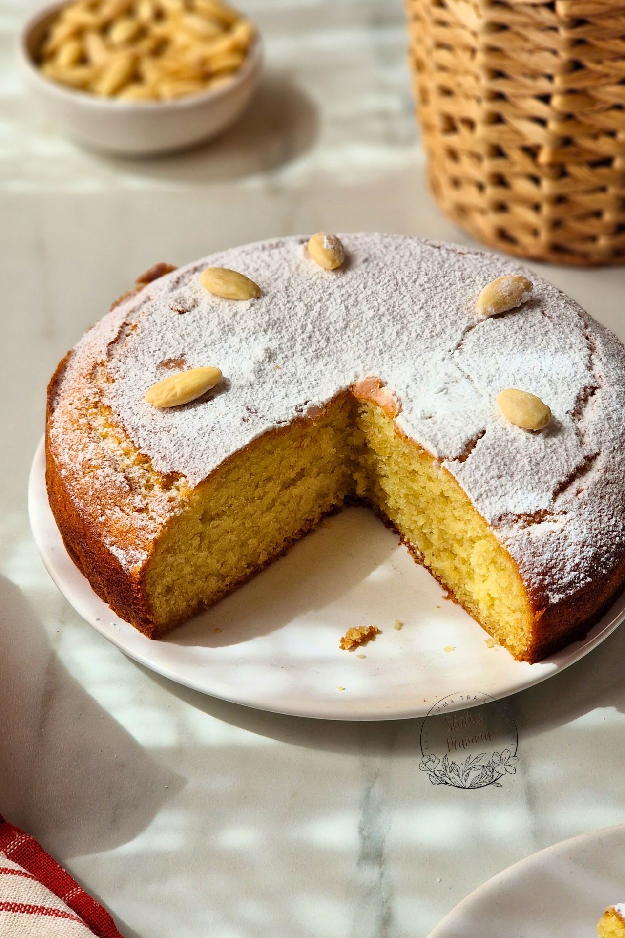 Torta soffice con farina di mandorle: ricetta facile e profumata